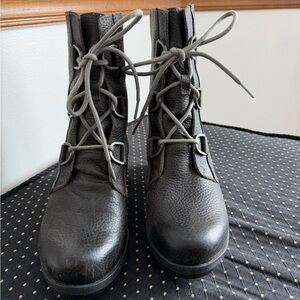 Sorel Black Lace Up Joan of Arctic Wedge Boots
